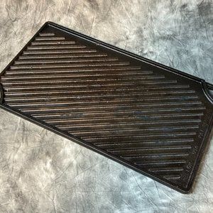 Lodge Cast Iron 2 sided Griddle